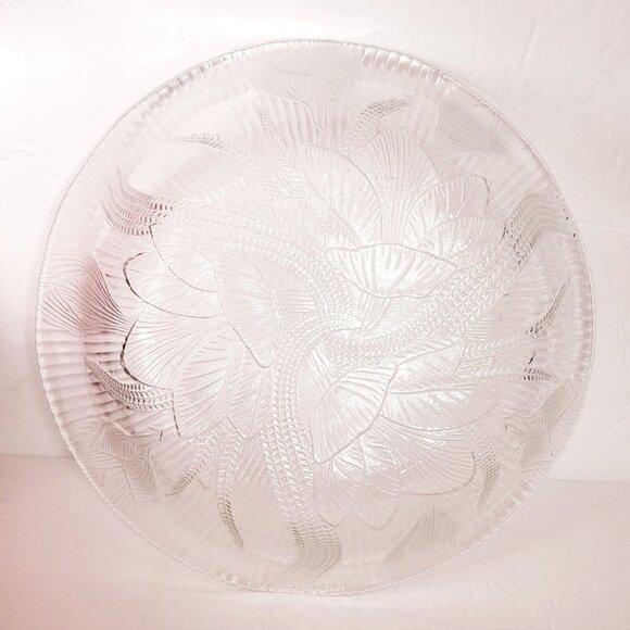 Vintage Clear Glass Crocus Pattern 9 Inch Salad Serving Bowl - Picture 4 of 11